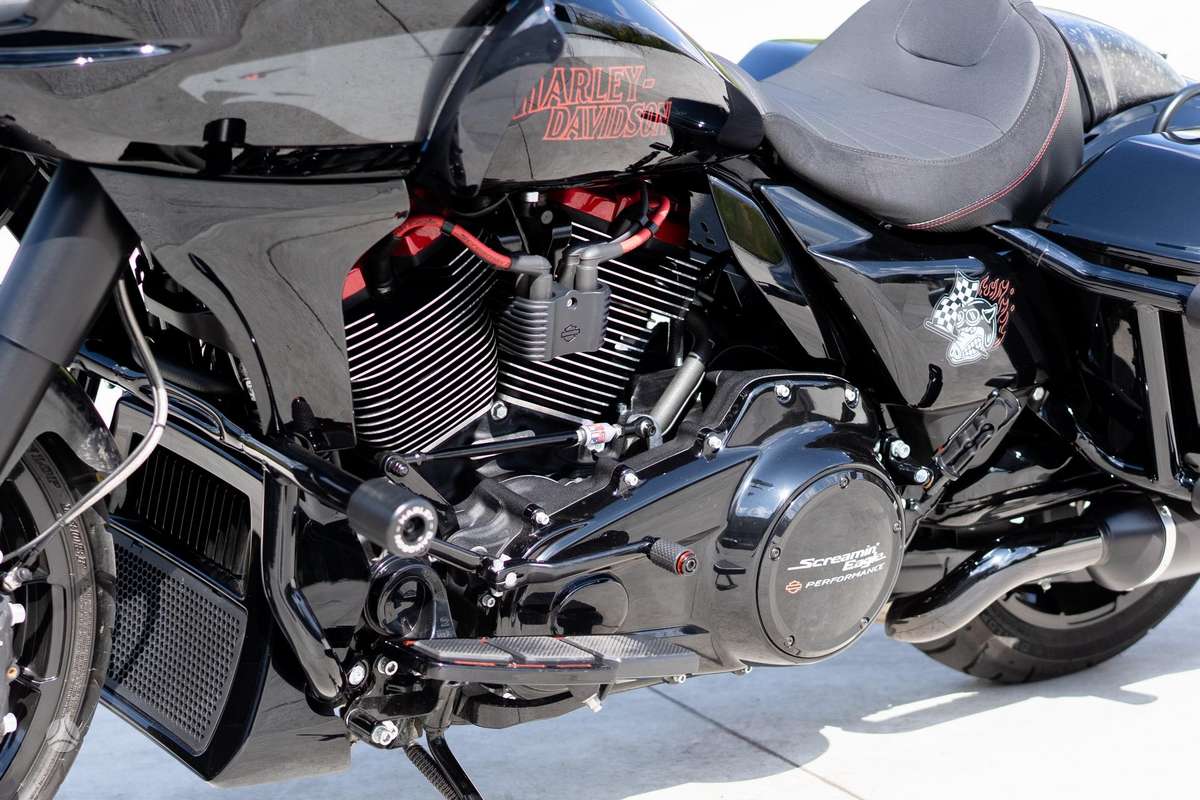Harley-Davidson Road Glide 1923cc, choppers / cruisers / custom