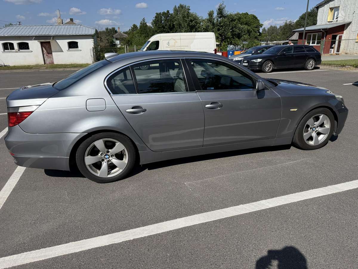 BMW 530, 3.0 l., Седан
