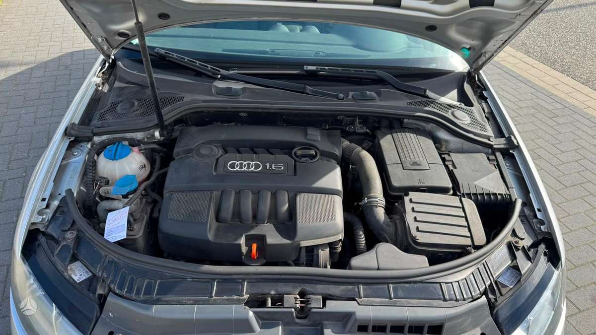 Audi A3, 1.6 l., Хэтчбек