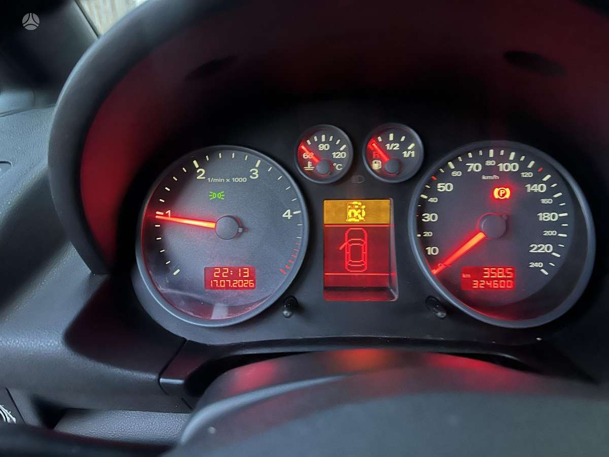 Audi A2, 1.4 l., Минивэн