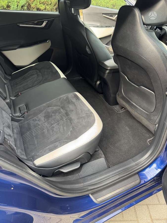 Kia EV6, 77 kWh, hatchback