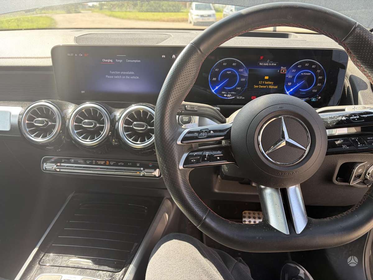 Mercedes-Benz EQB