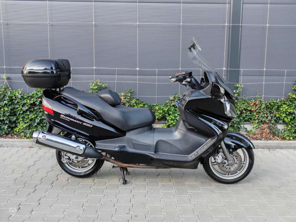 Suzuki Burgman 650cc, scooters / mopeds