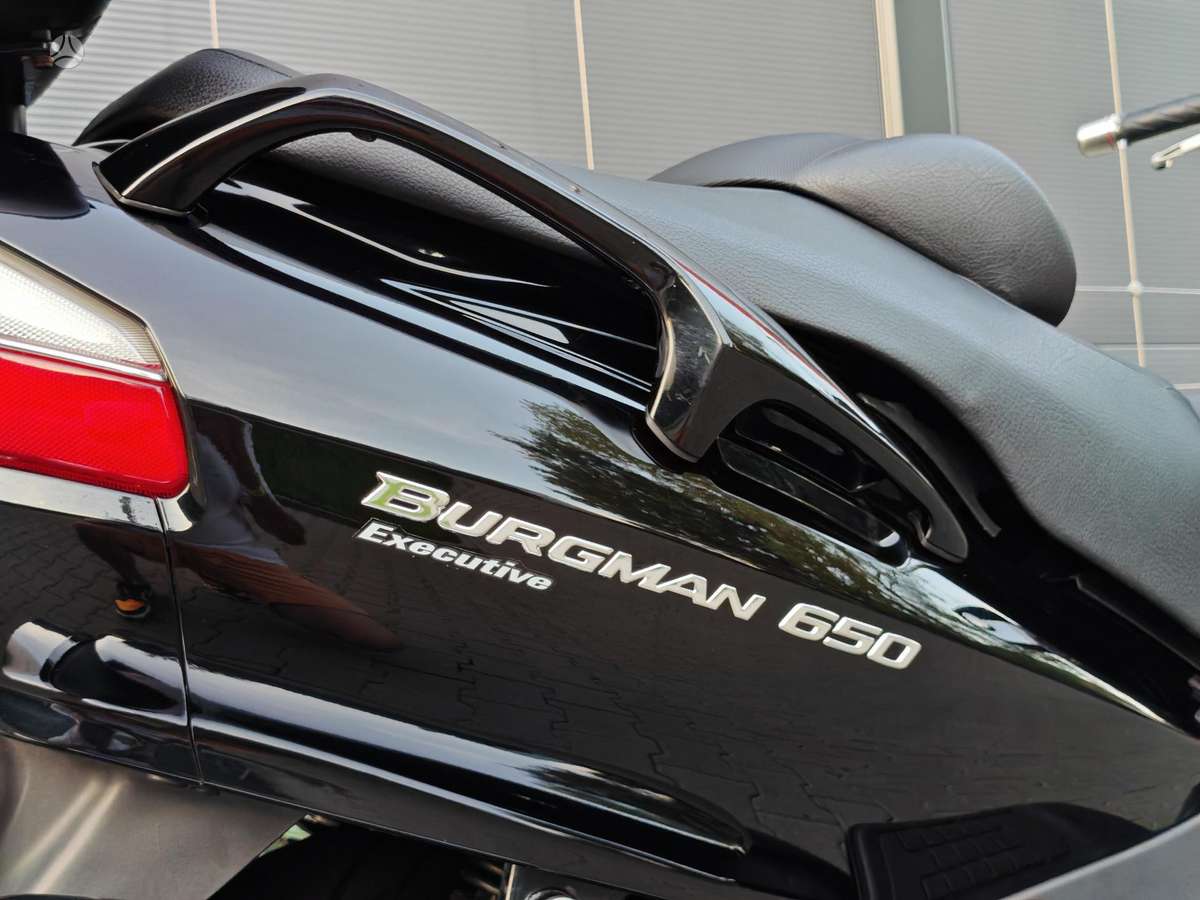 Suzuki Burgman 650cc, scooters / mopeds
