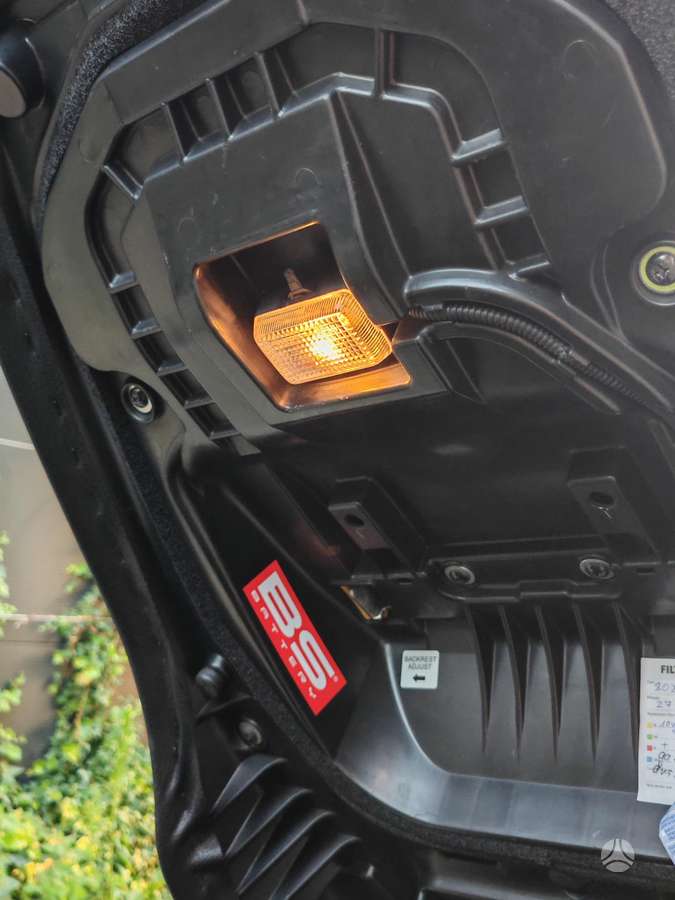 Suzuki Burgman 650cc, scooters / mopeds