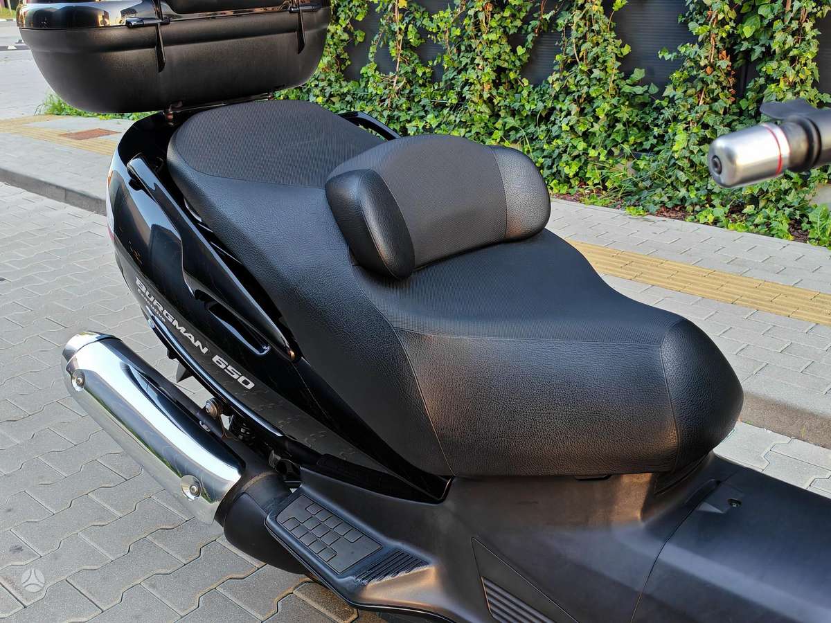 Suzuki Burgman 650cc, scooters / mopeds