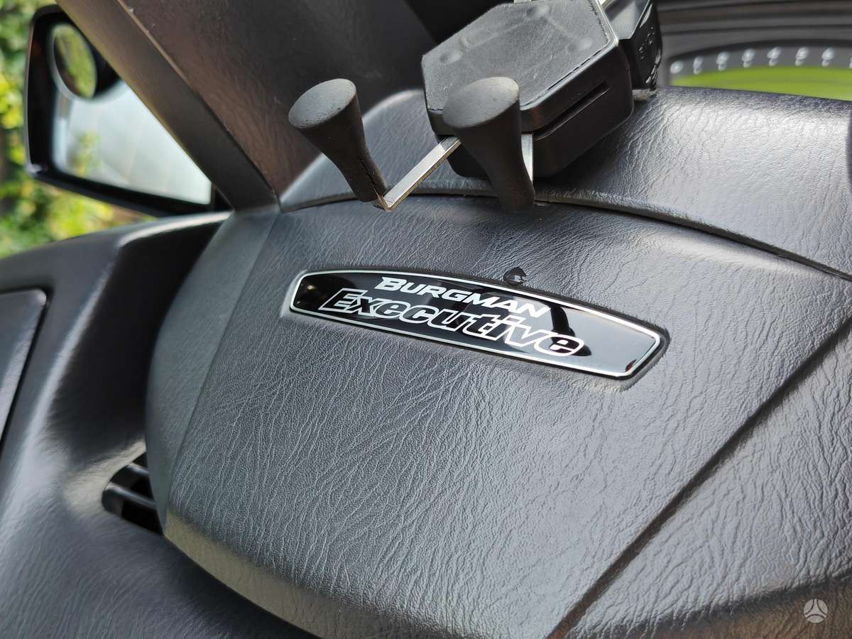 Suzuki Burgman 650cc, scooters / mopeds