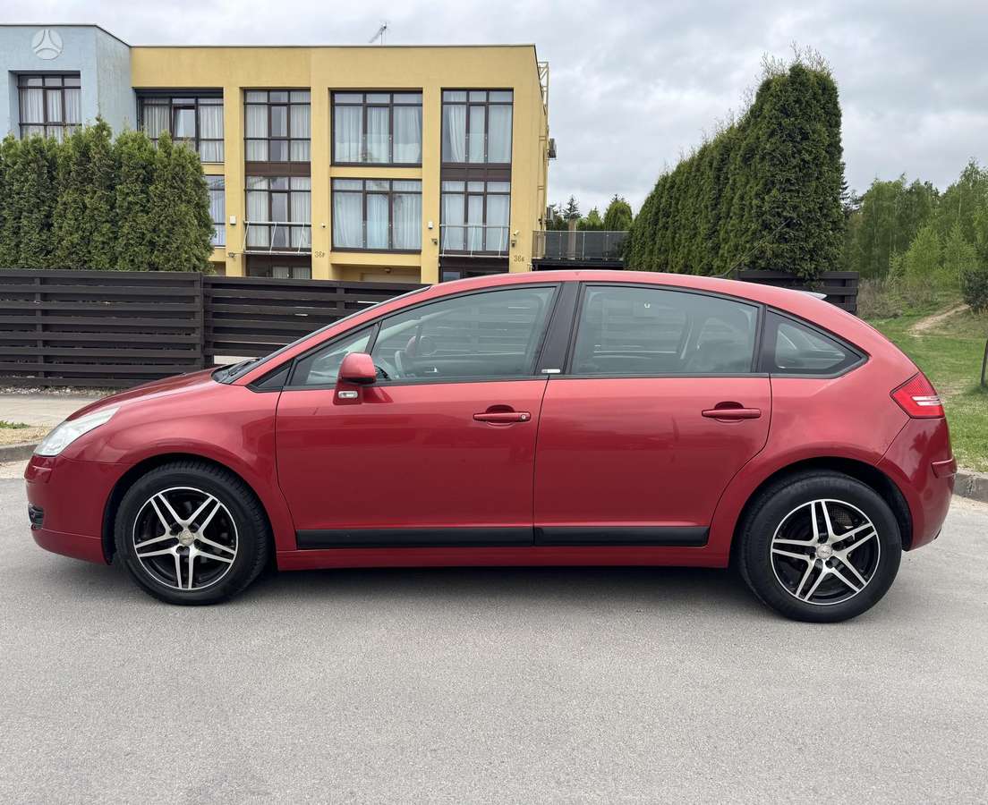 Citroen C4, 1.6 l., Хэтчбек