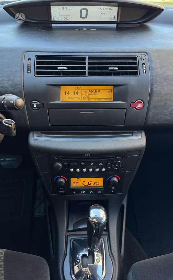 Citroen C4, 1.6 l., Хэтчбек