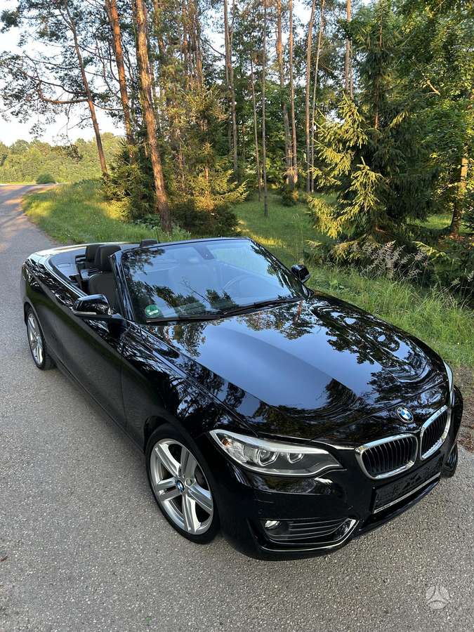 BMW 218, 2.0 l., convertible