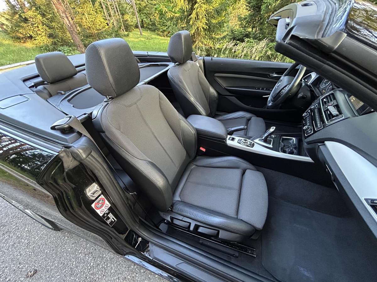 BMW 218, 2.0 l., convertible