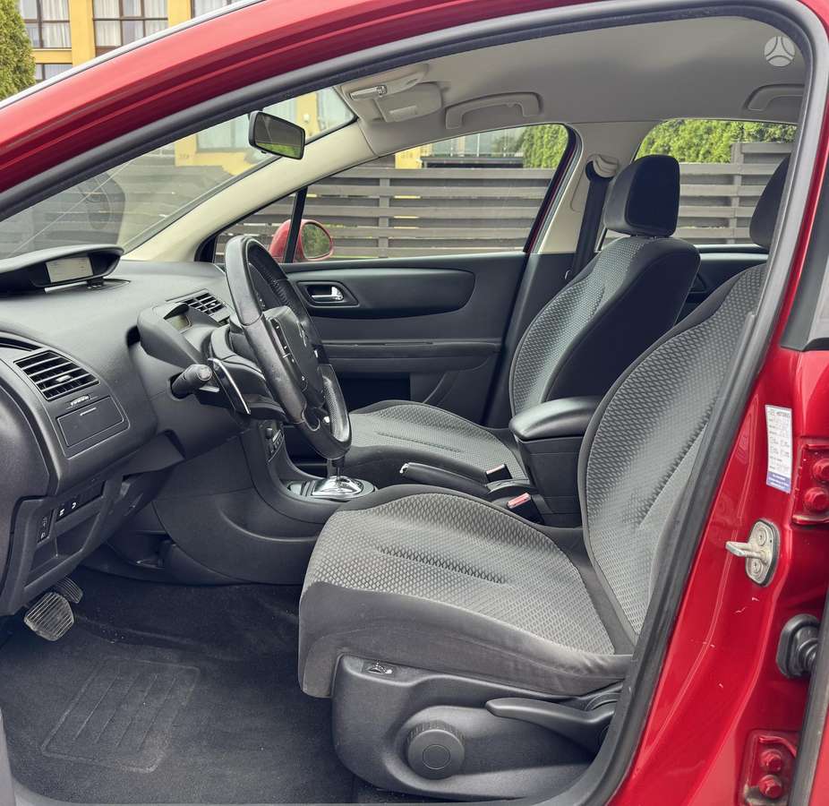 Citroen C4, 1.6 l., Хэтчбек