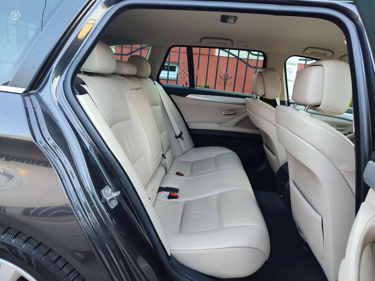 BMW 520, 2.0 l., wagon