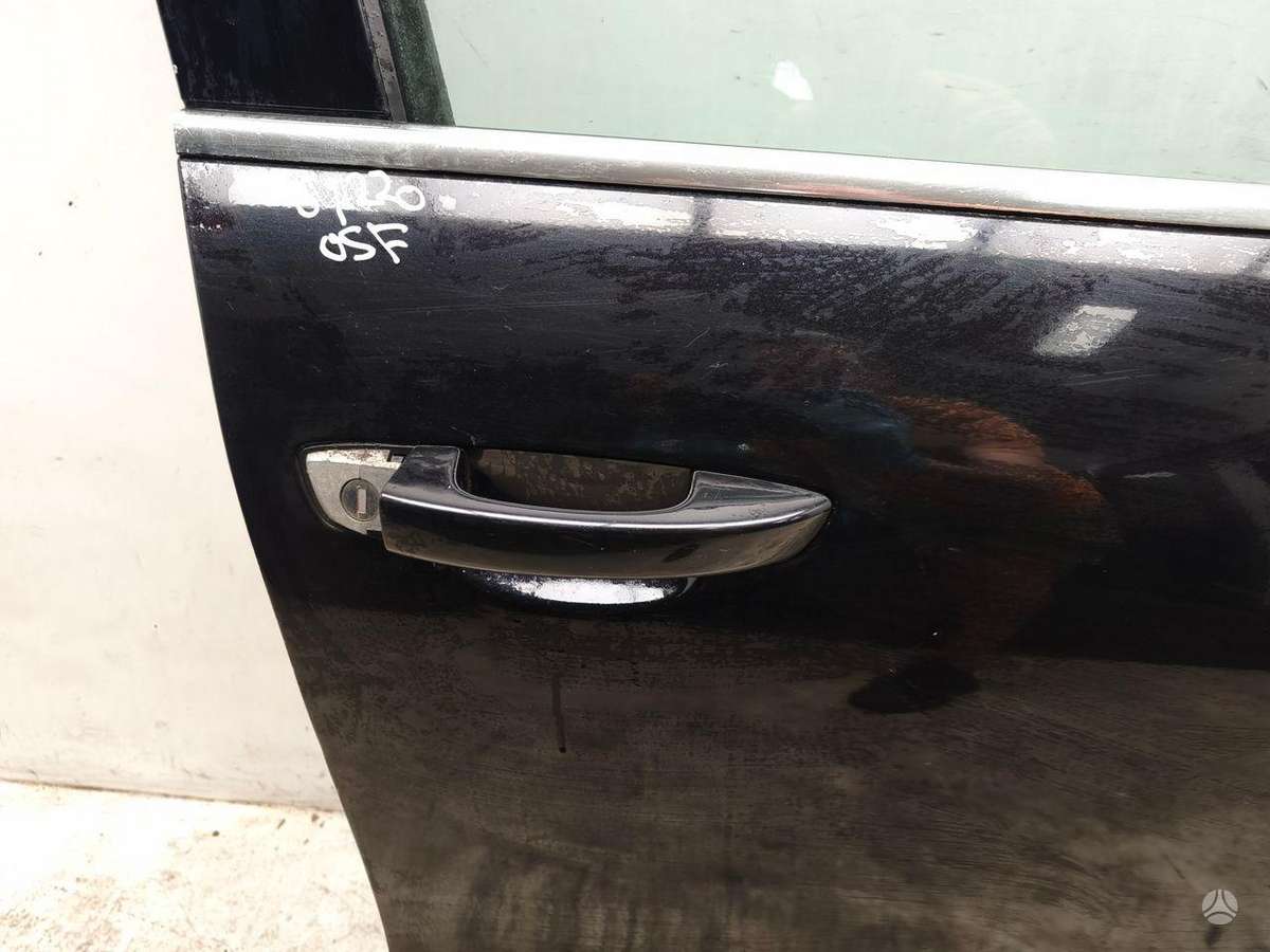 Volkswagen Touareg doors