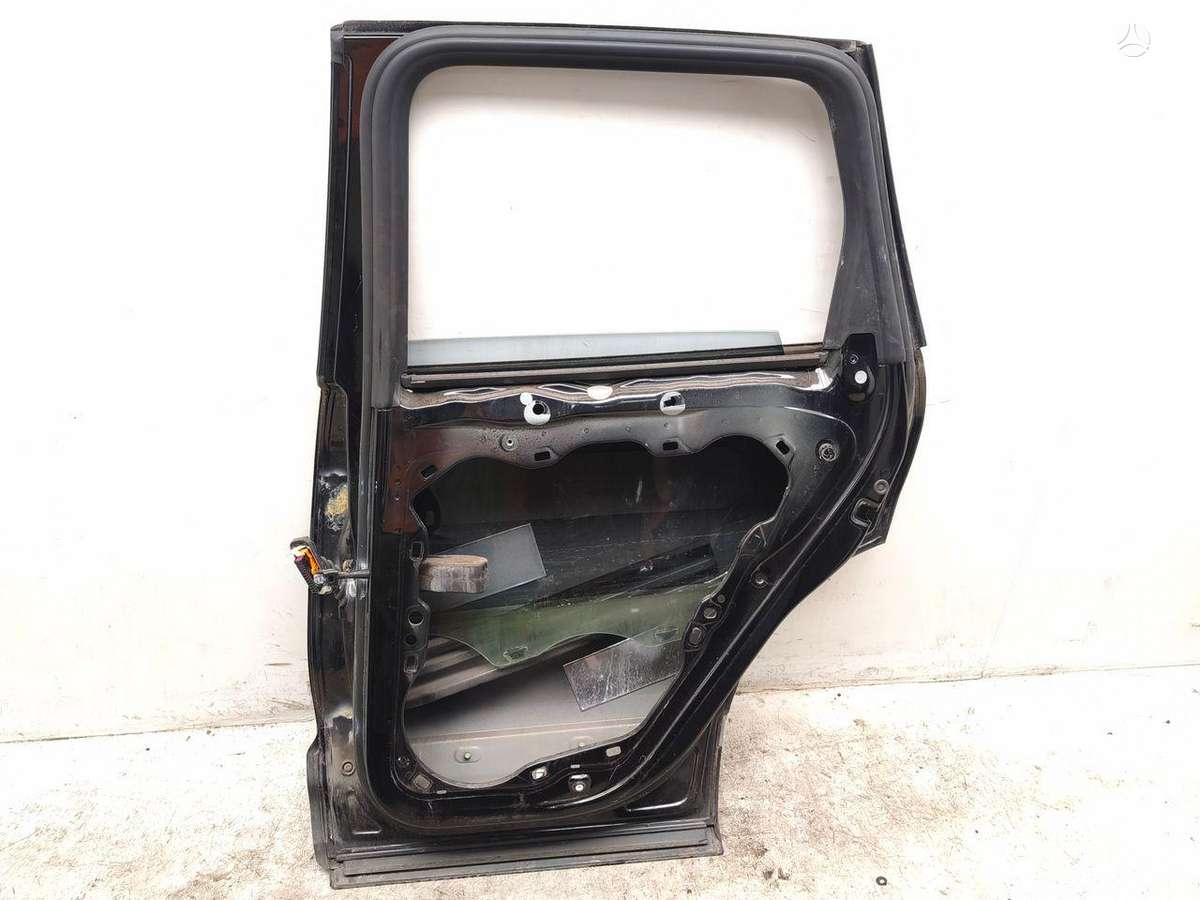 Volkswagen Touareg doors