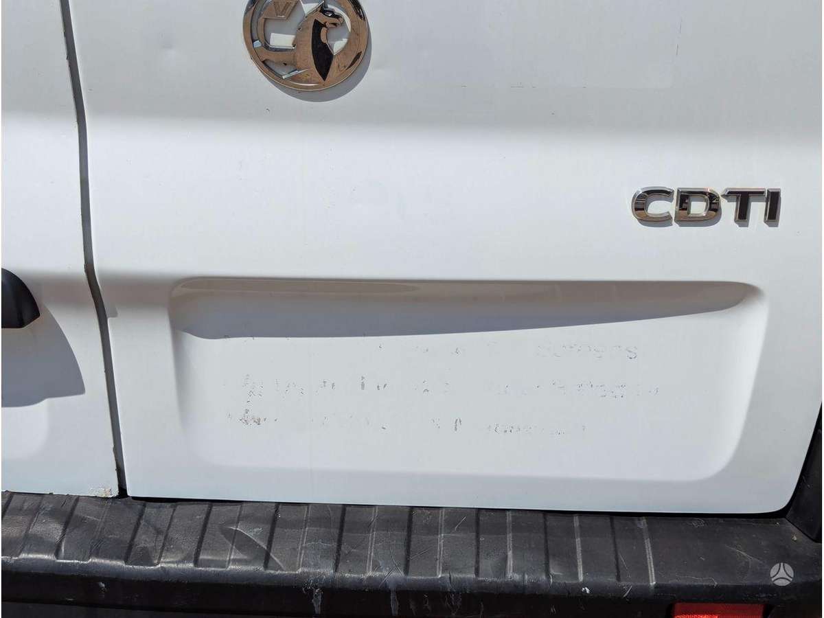 Opel Vivaro variklis