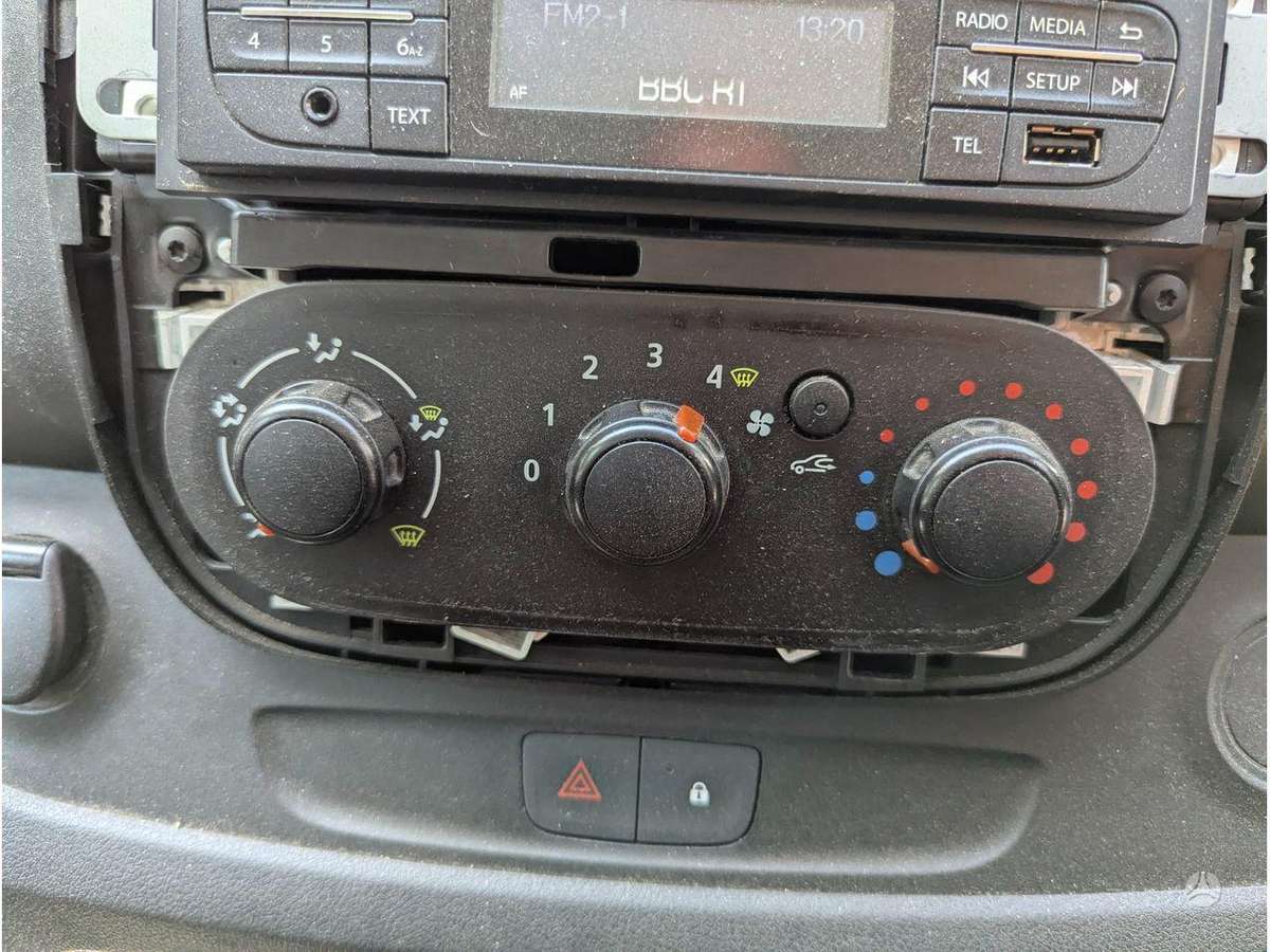 Opel Vivaro dzinējs
