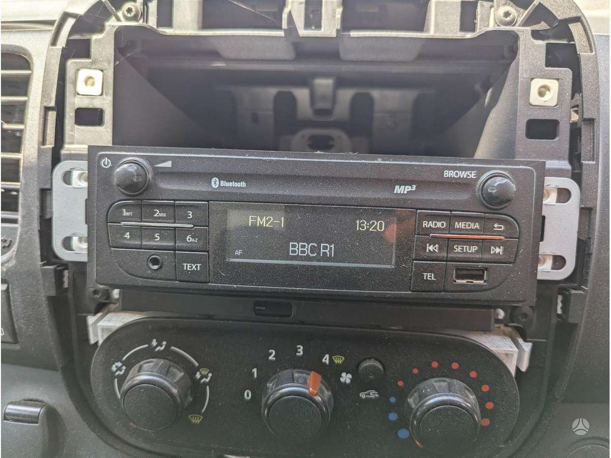 Opel Vivaro variklis