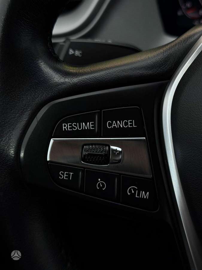 BMW 118, 1.5 l., hatchback
