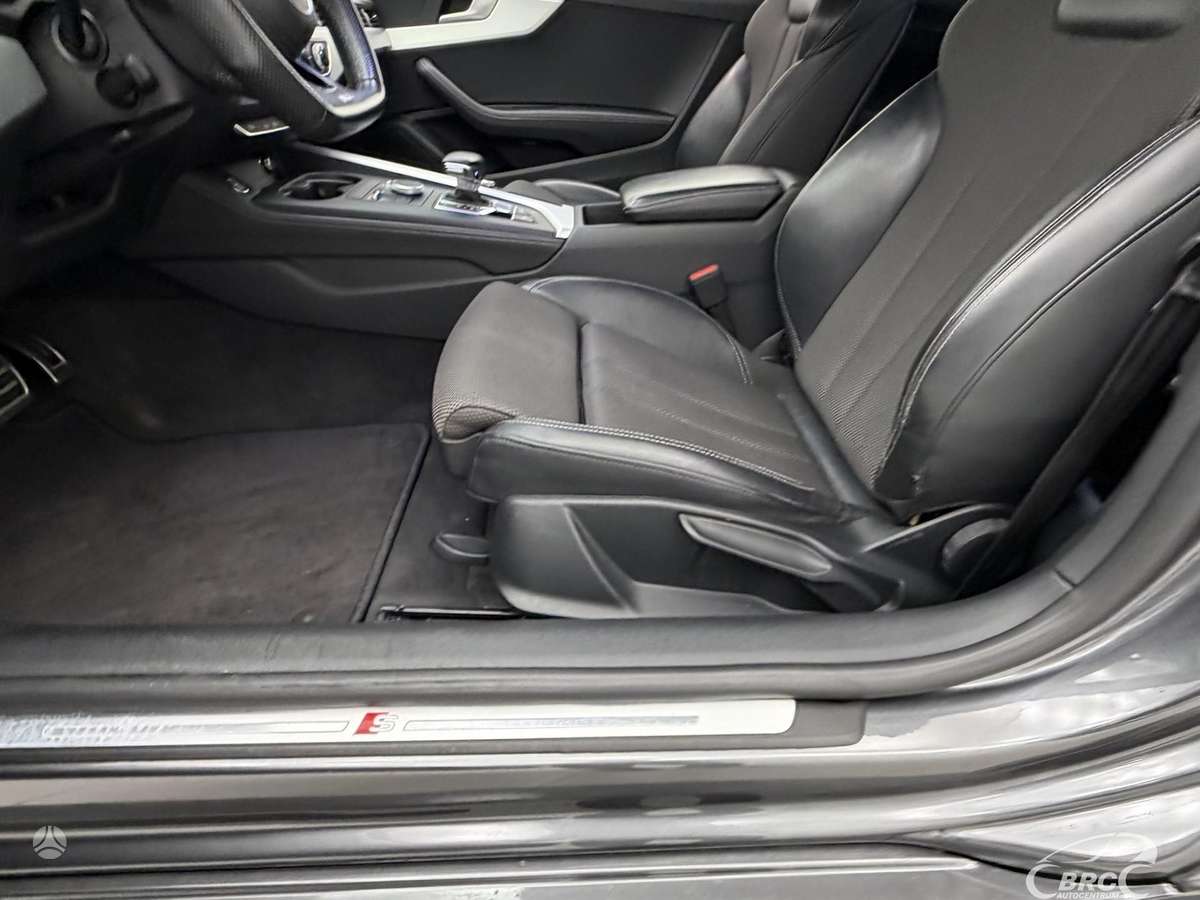 Audi A5, 2.0 l., coupe