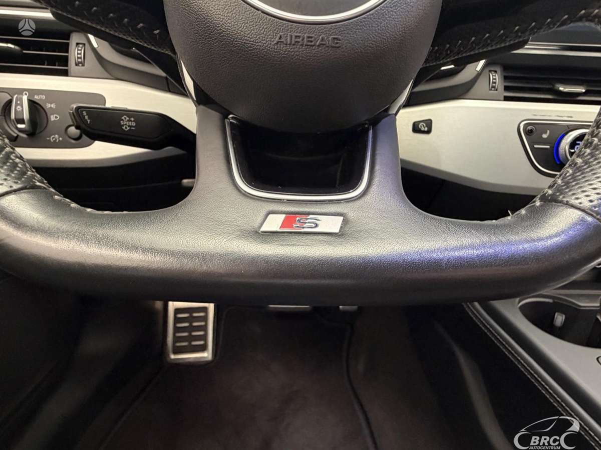 Audi A5, 2.0 l., coupe