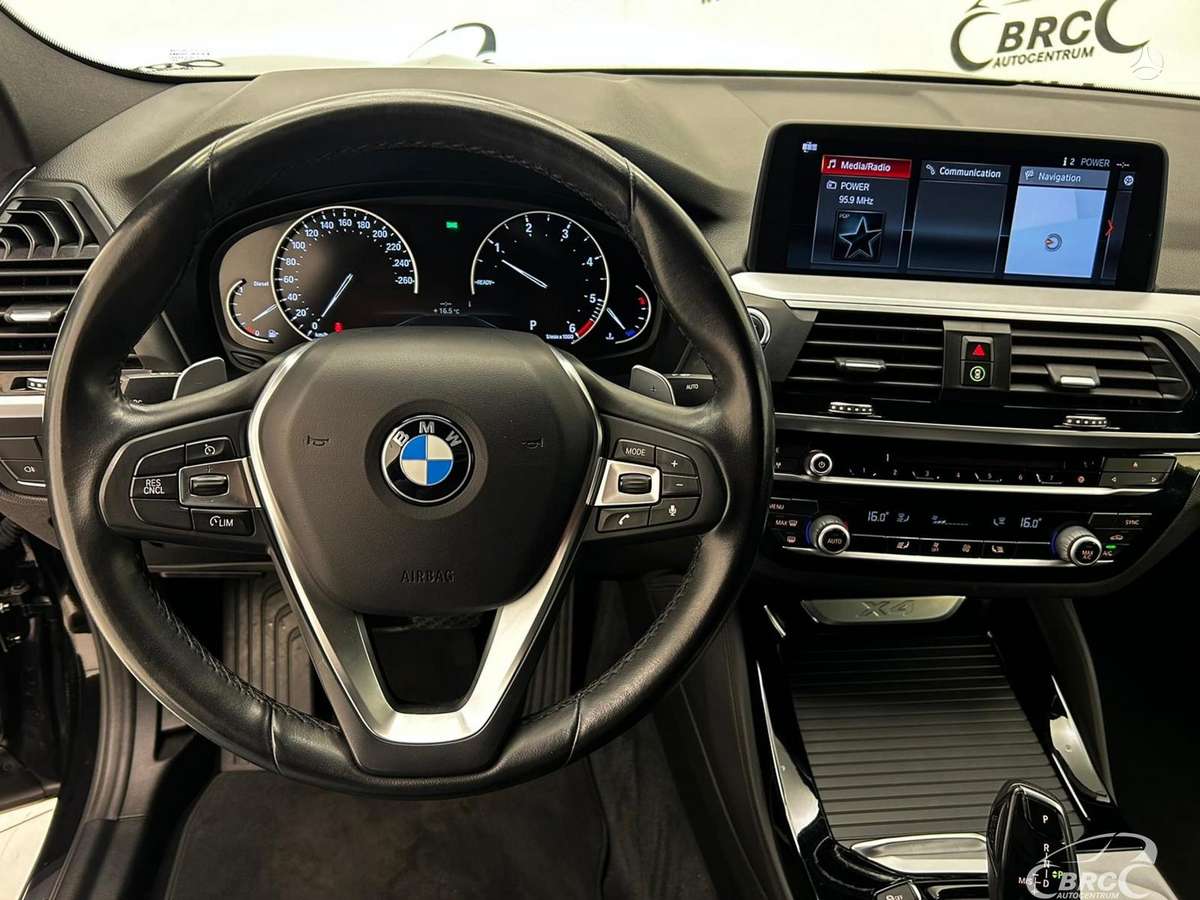 BMW X4, 2.0 l., off-road / crossover