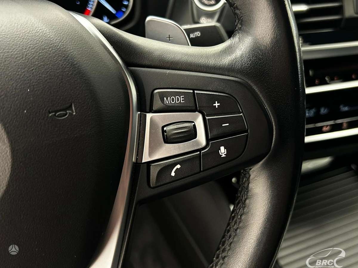 BMW X4, 2.0 l., off-road / crossover