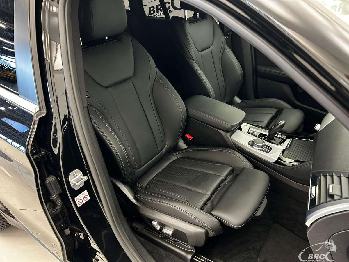 BMW X4, 2.0 l., off-road / crossover