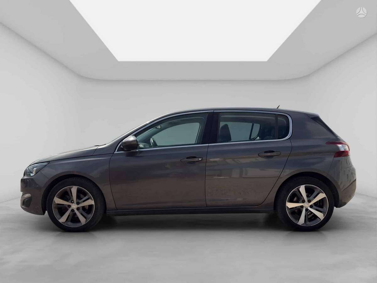Peugeot 308, 1.2 l., hatchback