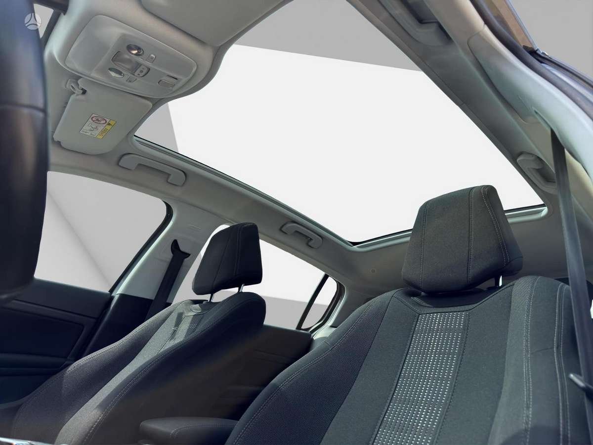 Peugeot 308, 1.2 l., hatchback