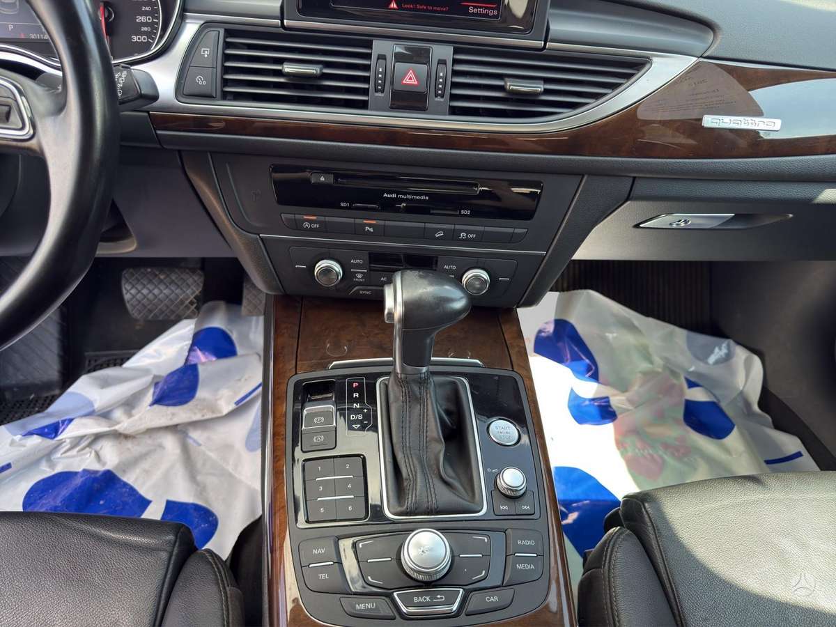 Audi A6 allroad, 3.0 l., Универсал