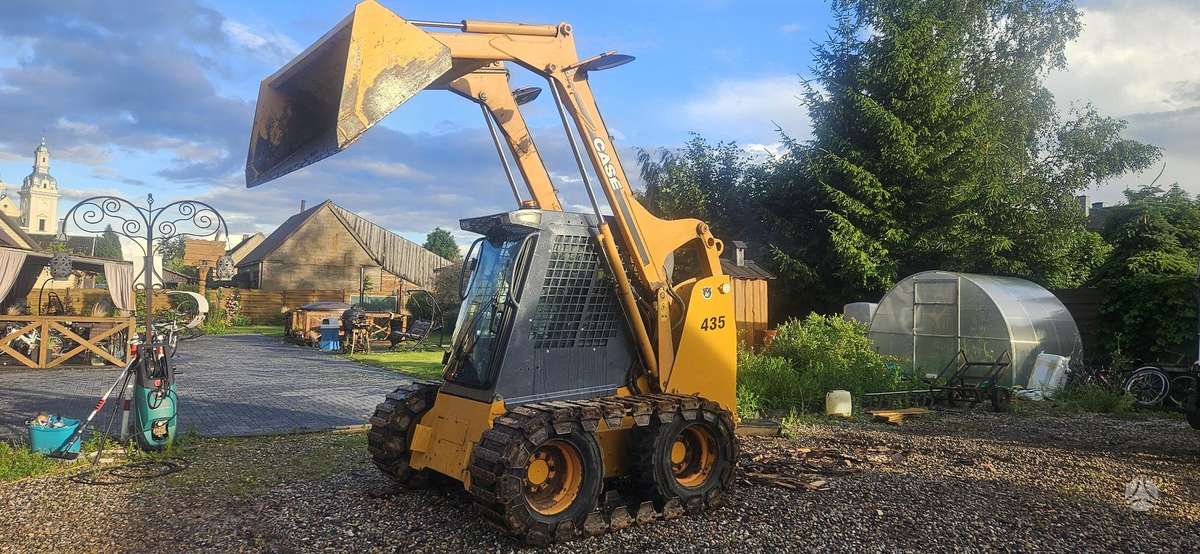 Case 435, mini loaders