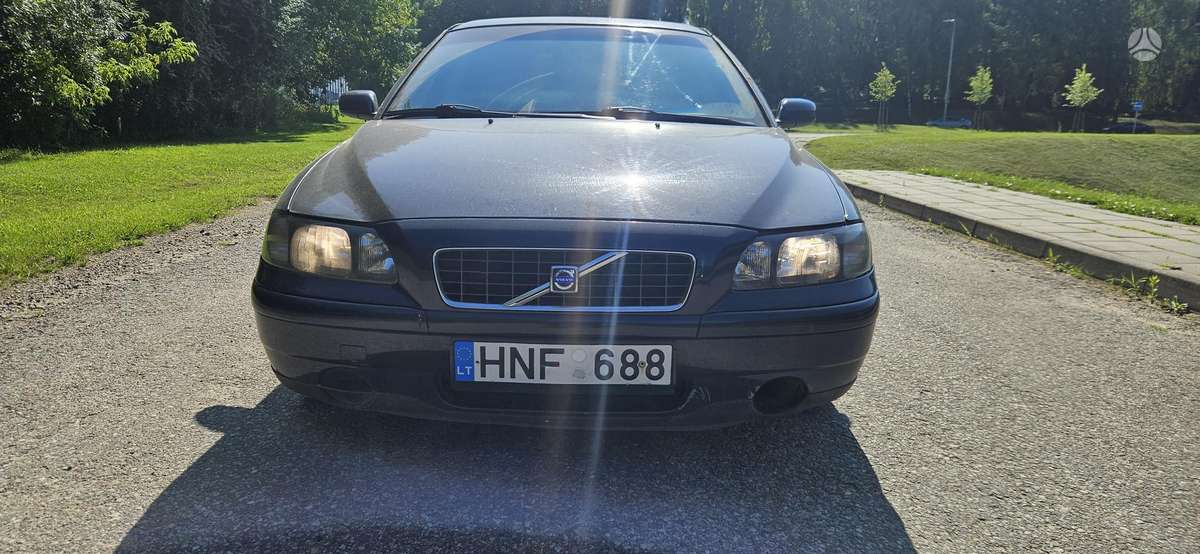 Volvo S60, 2.4 l., Седан
