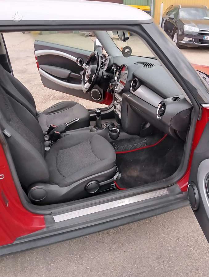 Mini Cooper, 1.6 l., Хэтчбек