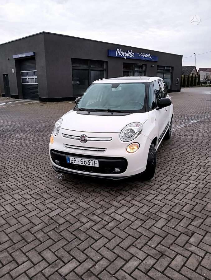 Fiat 500L, 1.3 l., hatchback