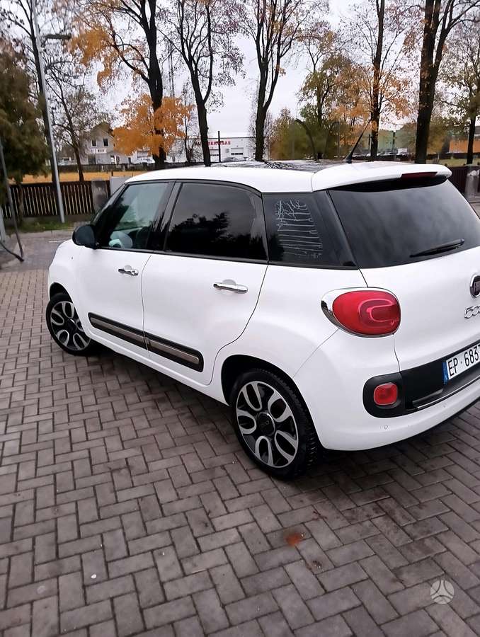 Fiat 500L, 1.3 l., hatchback