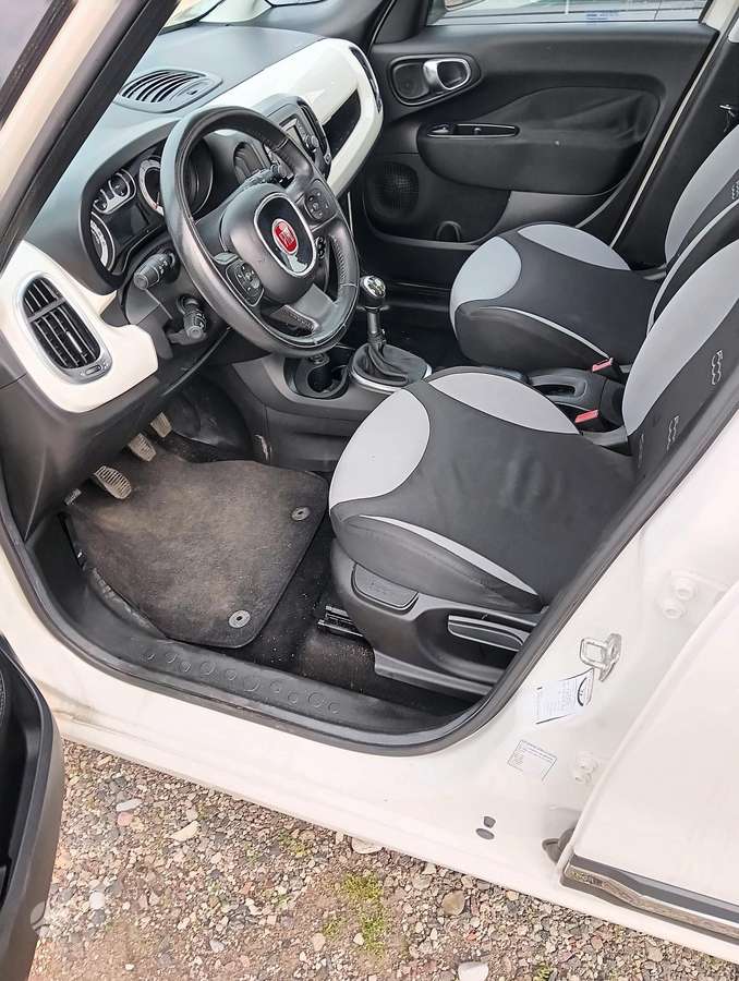 Fiat 500L, 1.3 l., hatchback