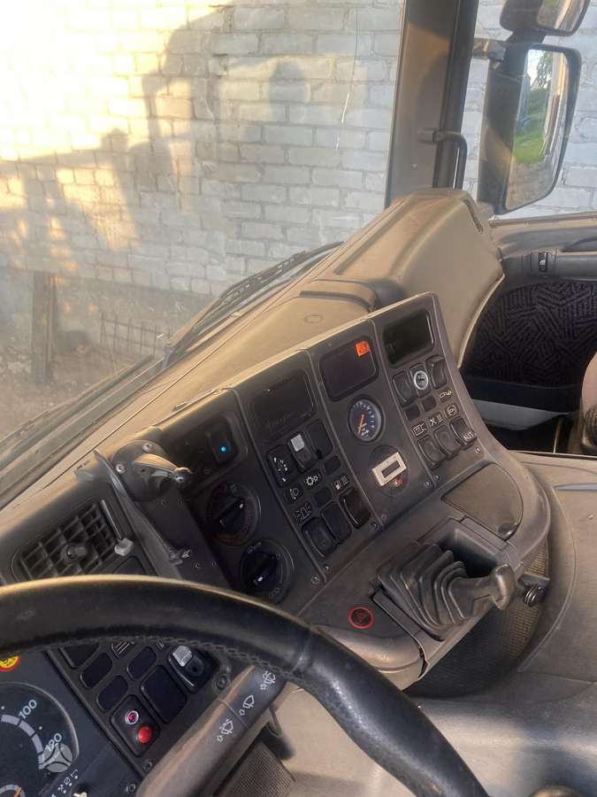 Volvo Scanija, auto vedēji