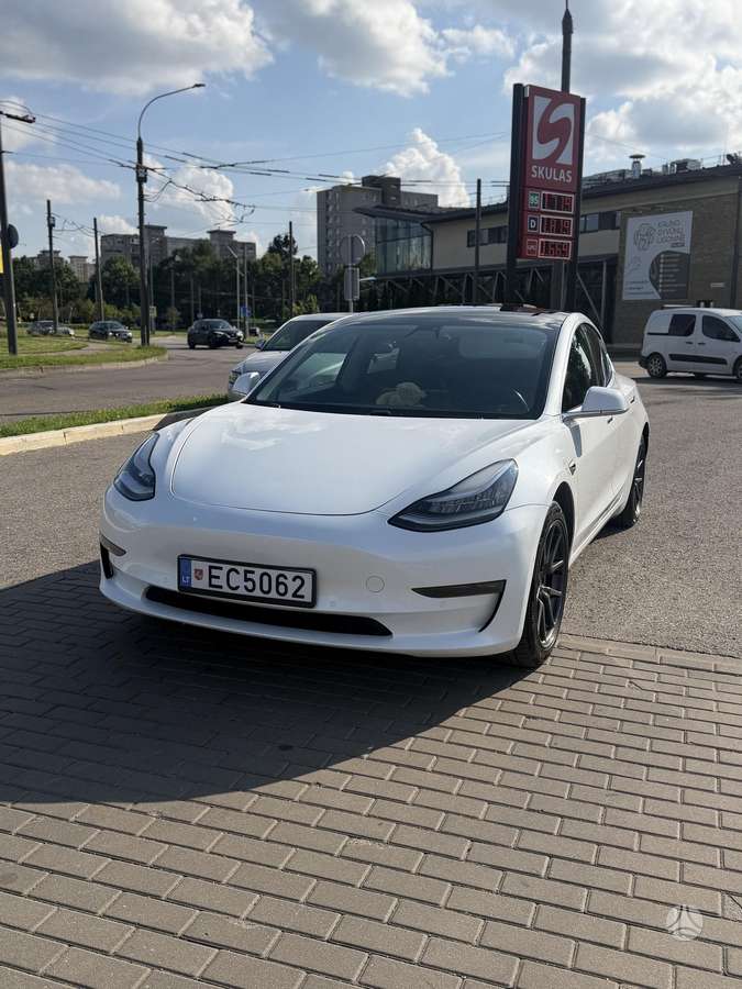 Tesla Model 3, 81 кВт·ч, Хэтчбек