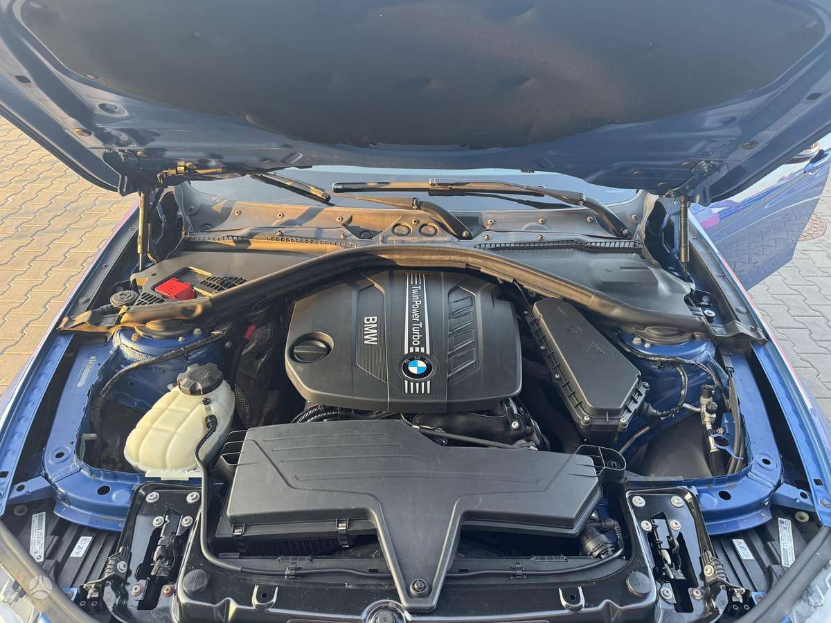 BMW 320, 2.0 l., Седан