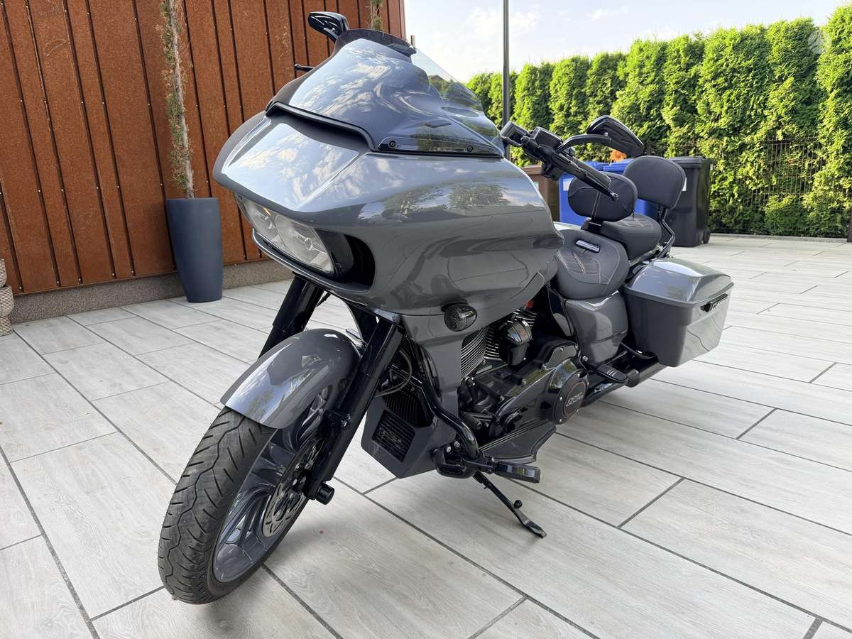 Harley-Davidson Road Glide 1923cc, чопперы / круизеры / custom