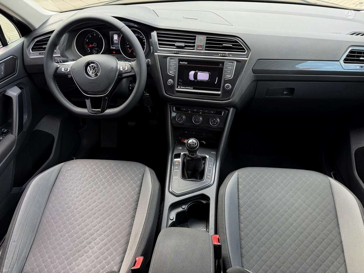 Volkswagen Tiguan - 7