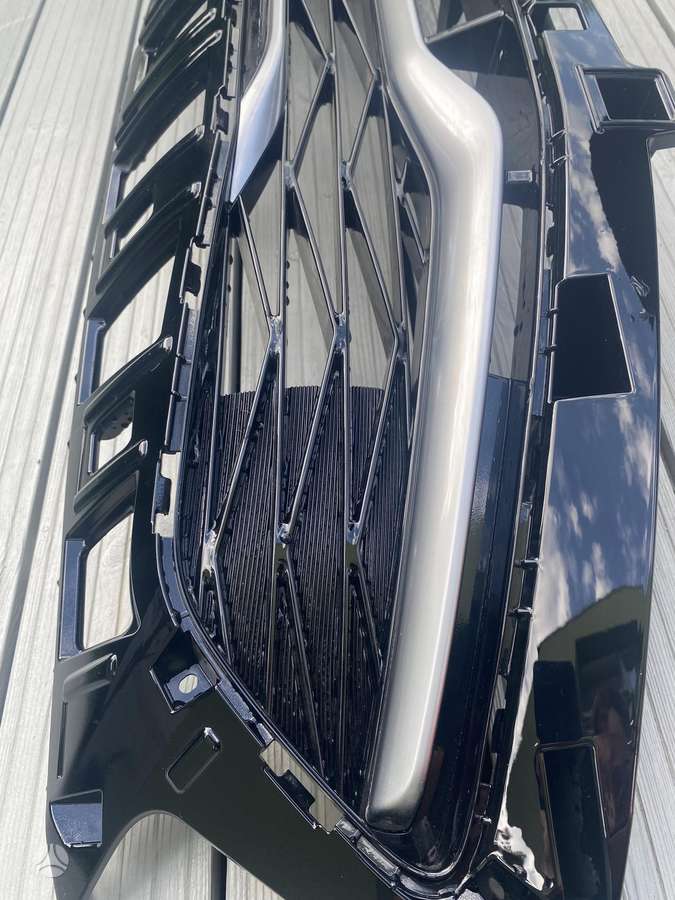 Kia Ceed, Buferio Grotelės, virsbūves detaļas