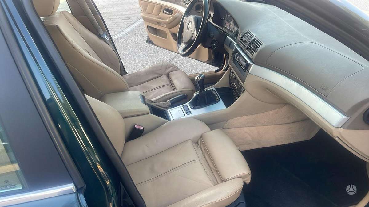BMW 520, 2.0 l., Седан