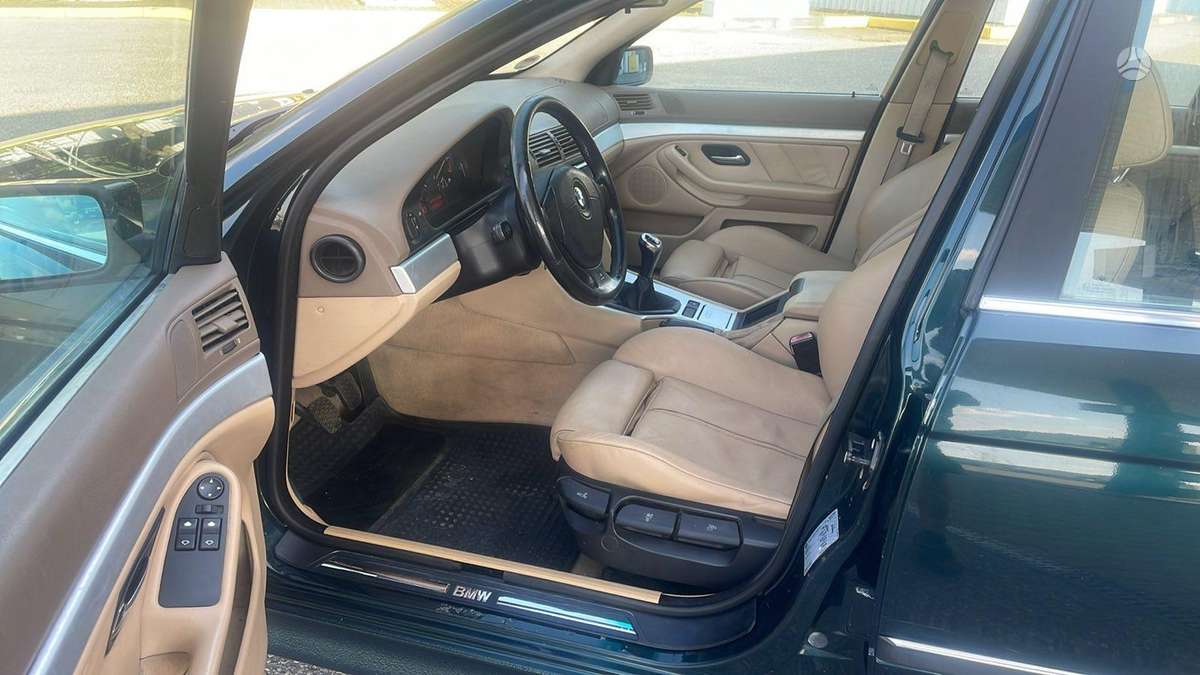 BMW 520, 2.0 l., Седан