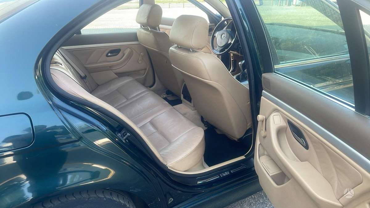 BMW 520, 2.0 l., Седан