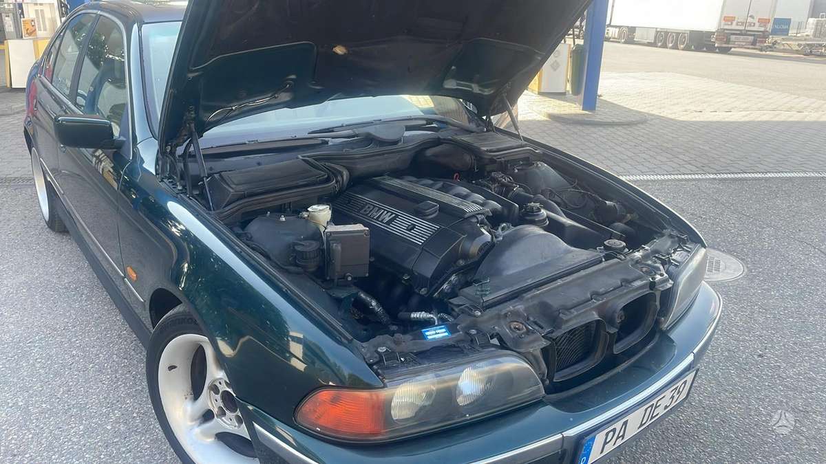 BMW 520, 2.0 l., Седан