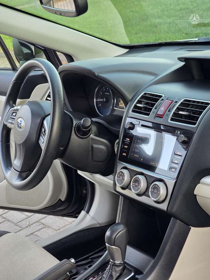 Subaru XV, 2.0 l., hatchback