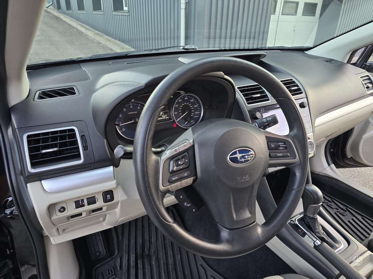 Subaru XV, 2.0 l., Хэтчбек