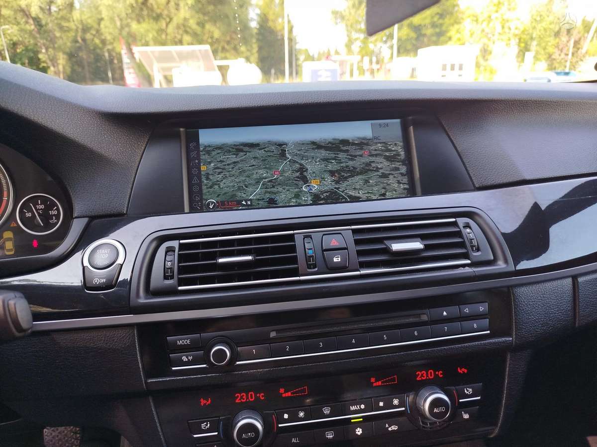 BMW 520, 2.0 l., Седан